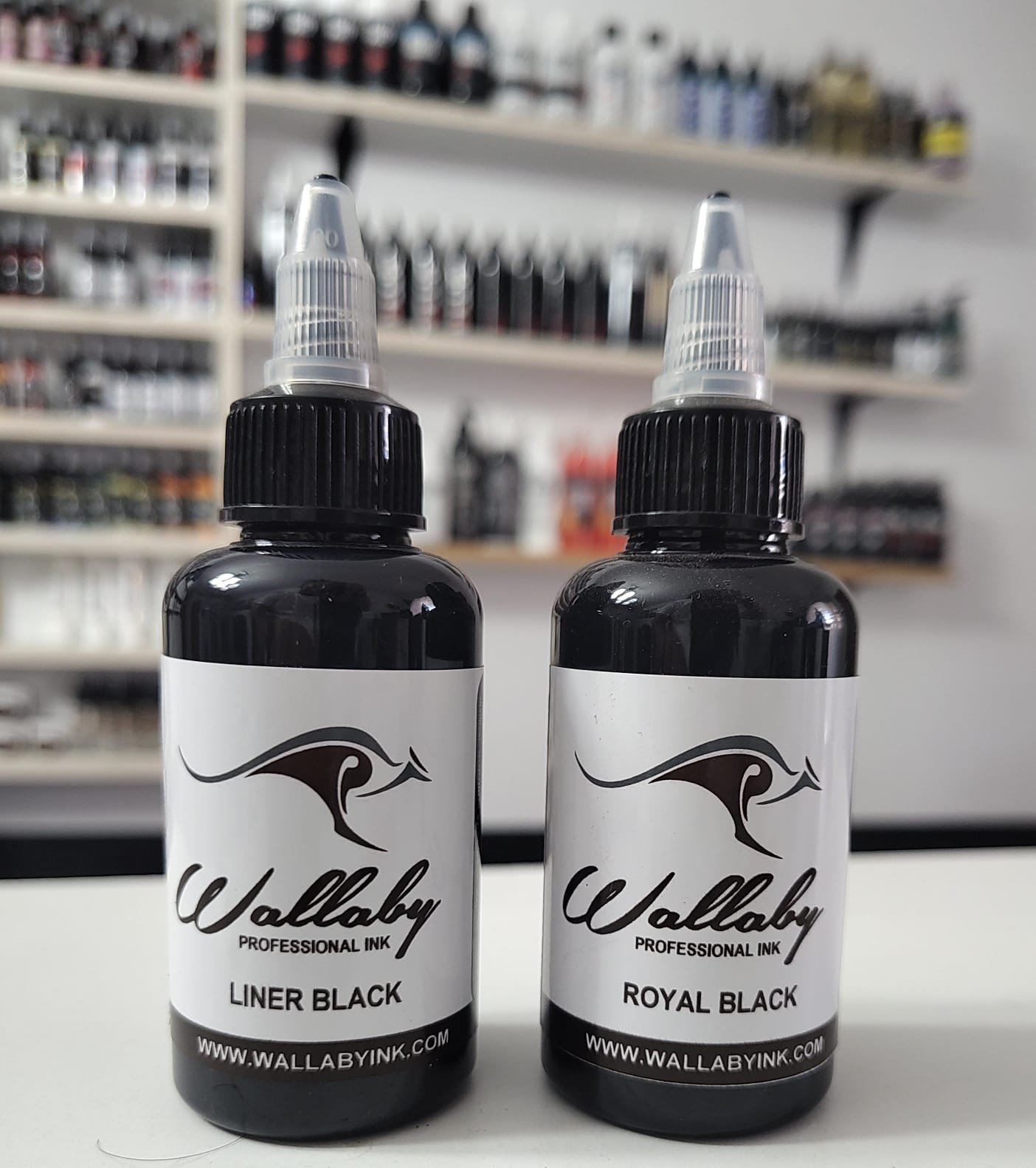 WALLABY Black Liner . Royal Liner. 2 oz.