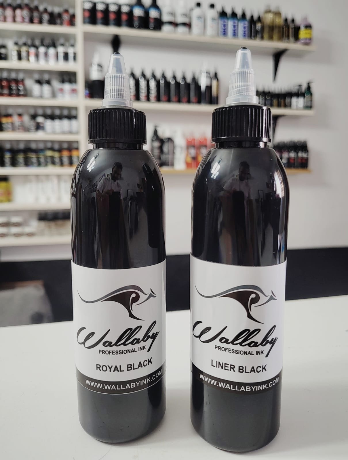 WALLABY Black Liner . Royal Liner. 8 oz.